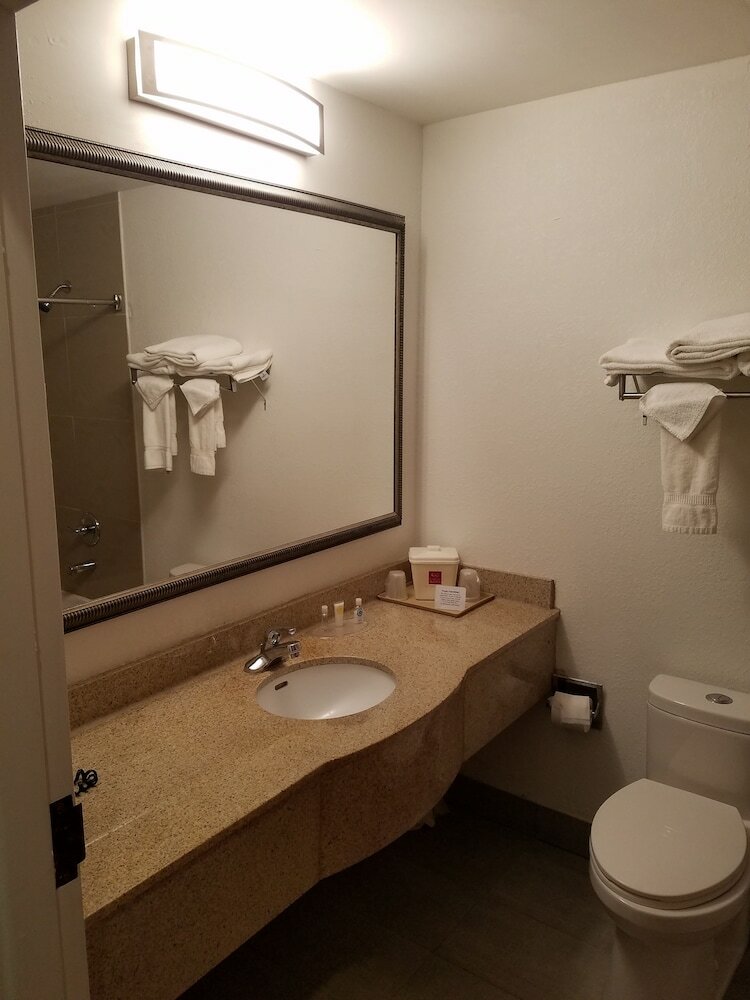 Hotel Comfort Suites Gwinnett Place