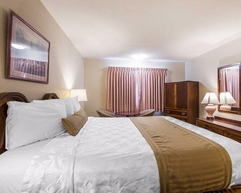 Hotel Econo Lodge Bay Breeze