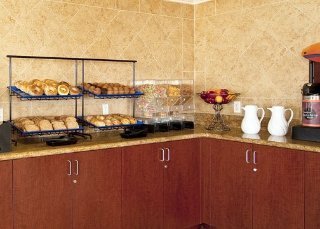 Hotel Quality Inn & Suites-extended Stay Suites