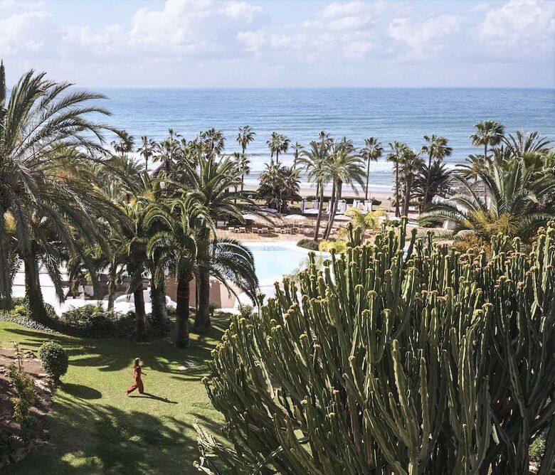 Hotel The Oasis By Don Carlos Resort
