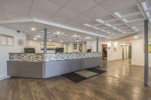Hotel Quality Inn West Harvest