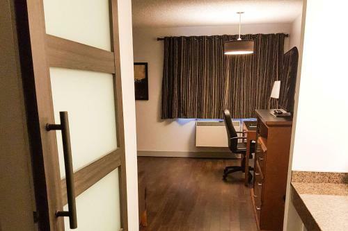 Hotel Quality Inn West Harvest