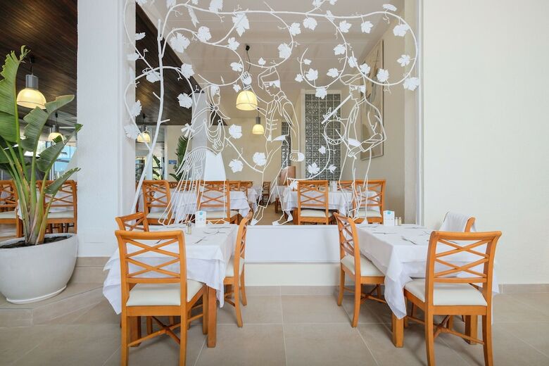 Hotel Azuline Mar Amantis I&ii