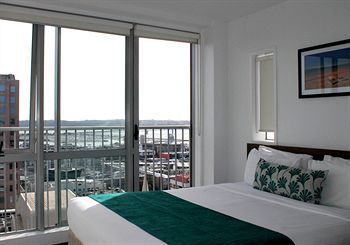Hotel Chifley Suites Auckland