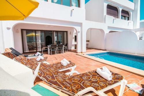 Abahana Villas Nabucco