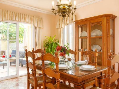Villa Mercedes Exotica Nerja