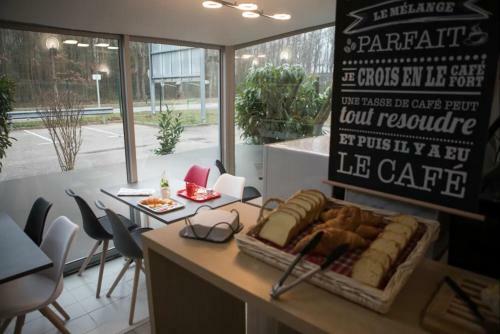 Hotel H�te H�tel Rouen Cl�on