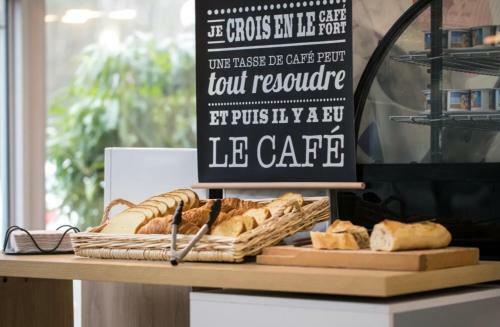 Hotel H�te H�tel Rouen Cl�on
