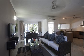 Hotel Rendezvousreefresortclarioncollection( Dpl  85117)