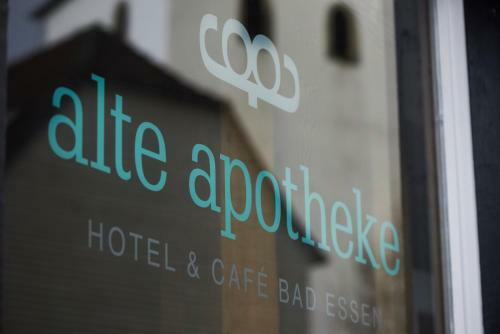 Alte Apotheke Hotel Und Cafe