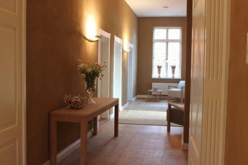 Alte Apotheke Hotel Und Cafe