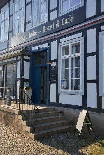 Alte Apotheke Hotel Und Cafe