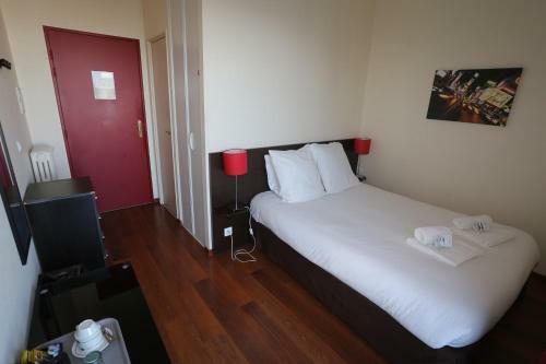 Apartamento O'sullivans Bar And Hotel