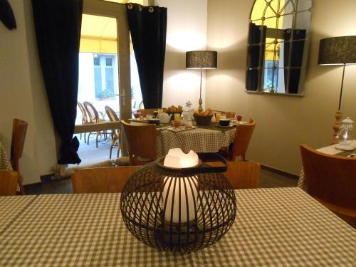 Hotel H�tel-restaurant "chez Carri�re"