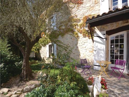 Holiday Home Quartier Charmanjon
