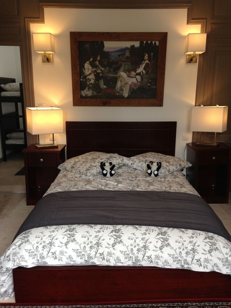 Hostal Maison Du Chatelain