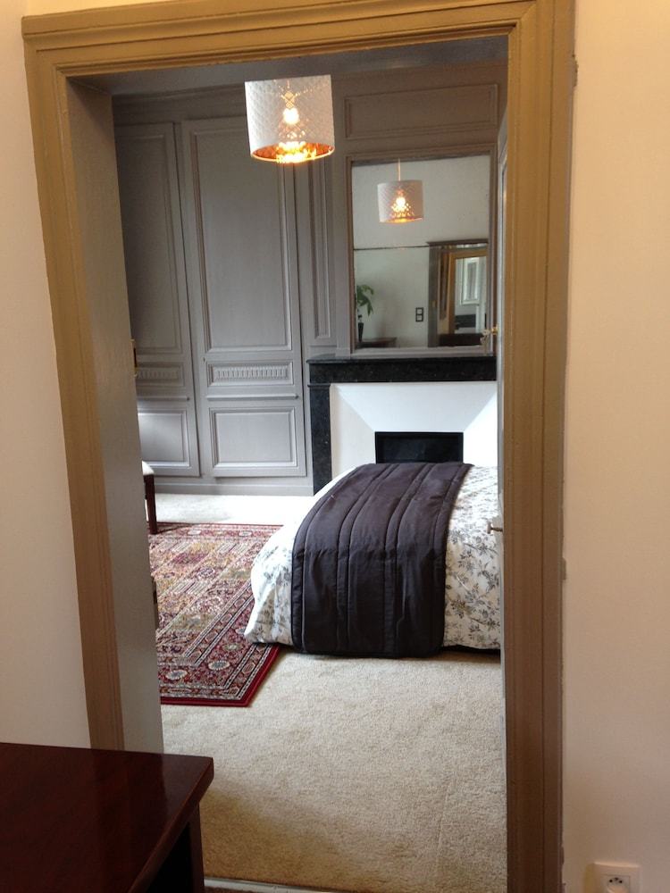 Hostal Maison Du Chatelain