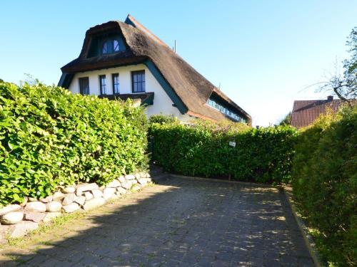 Holiday Home Boddenstrasse.1