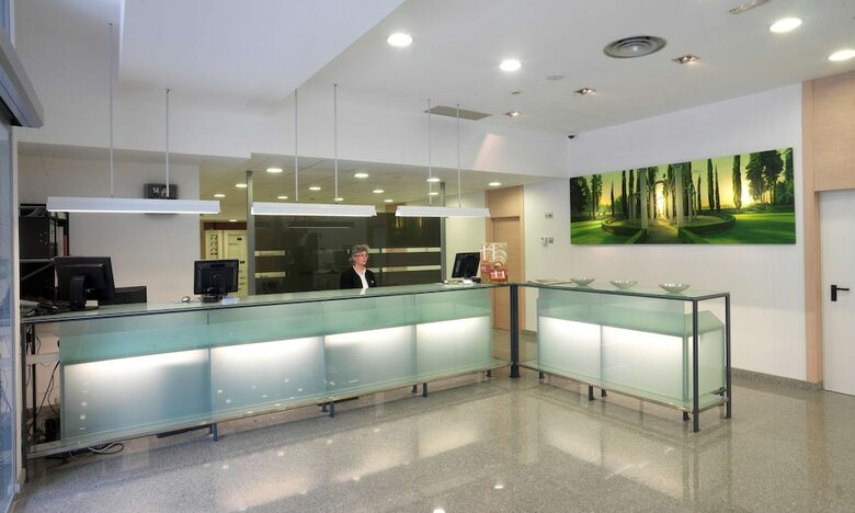 Hotel NH La Avanzada