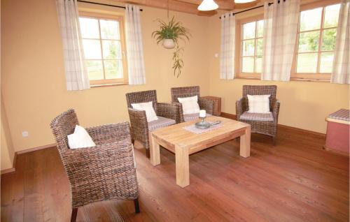 Three-bedroom Holiday Home In Schillingsfurst