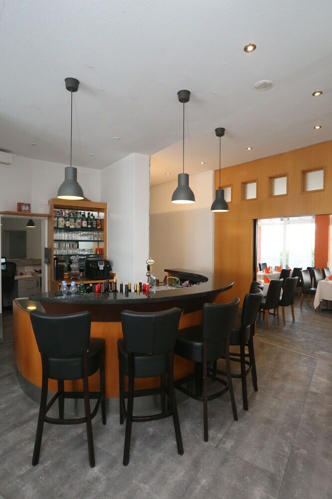 Asgard Hotel