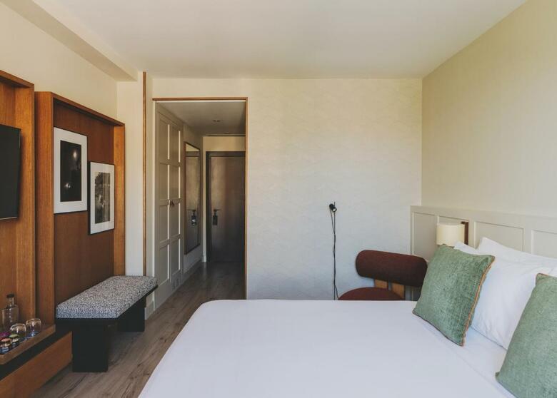 Hotel Catalonia Boulevard