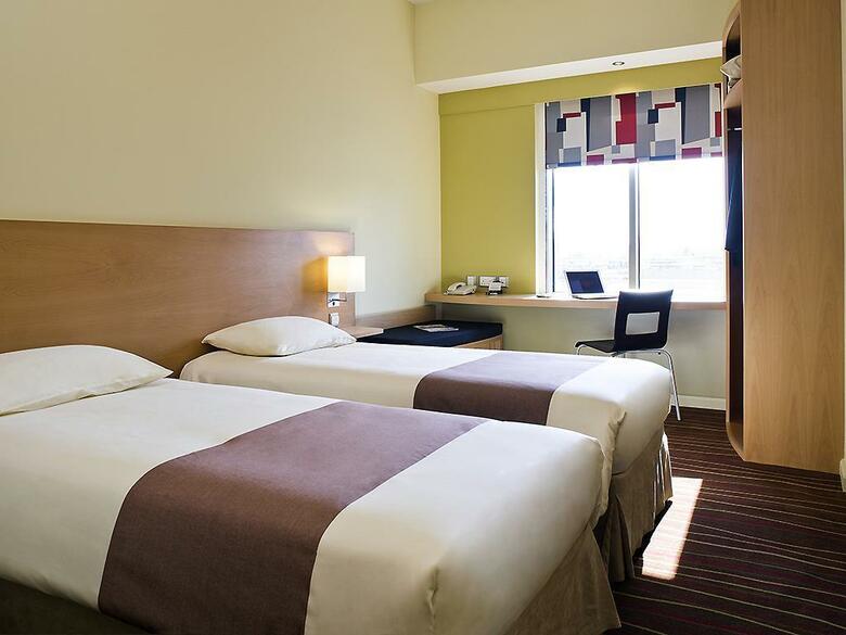 Hotel Ibis Mall Of The Emirates
