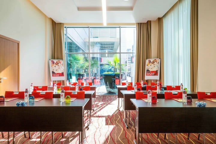 Hotel Ibis Mall Of The Emirates