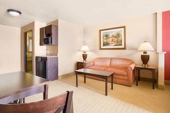 Holiday Inn Express Hotel & Suites Yuma