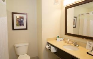 Holiday Inn Express Hotel  Suites Cherokee/ca