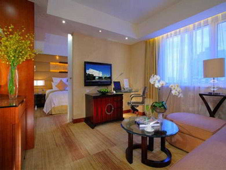 Hotel Gehua New Century