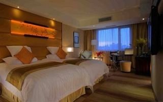 Hotel Gehua New Century
