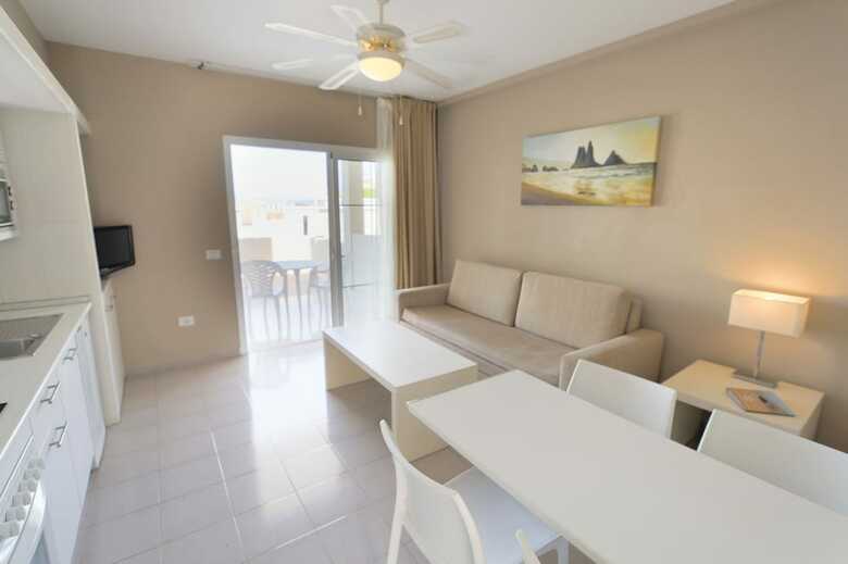 Apartamentos Los Olivos Beach Resort
