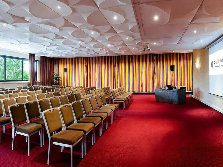 Hotel Novotel Bordeaux Le Lac