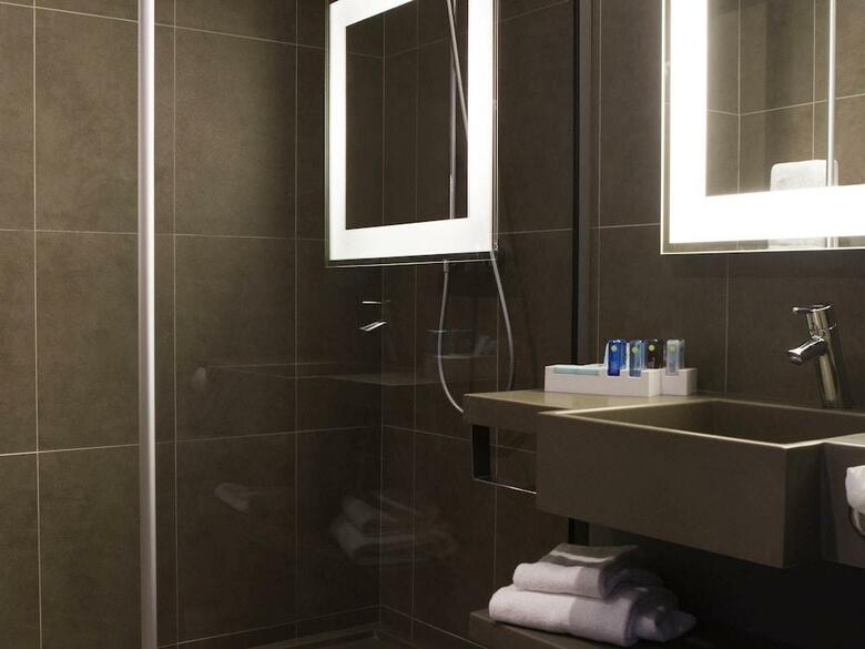 Hotel Novotel Bordeaux Le Lac