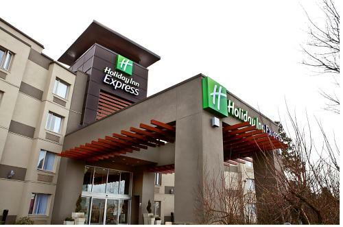 Holiday Inn Express Hotel & Suites Langley
