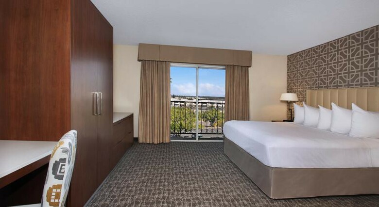 Hotel Embassy Suites Anaheim North
