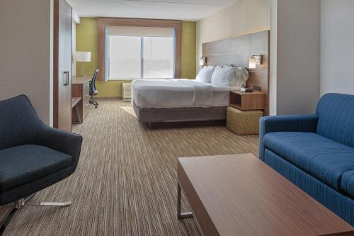 Holiday Inn Express Hotel & Suites Belleville