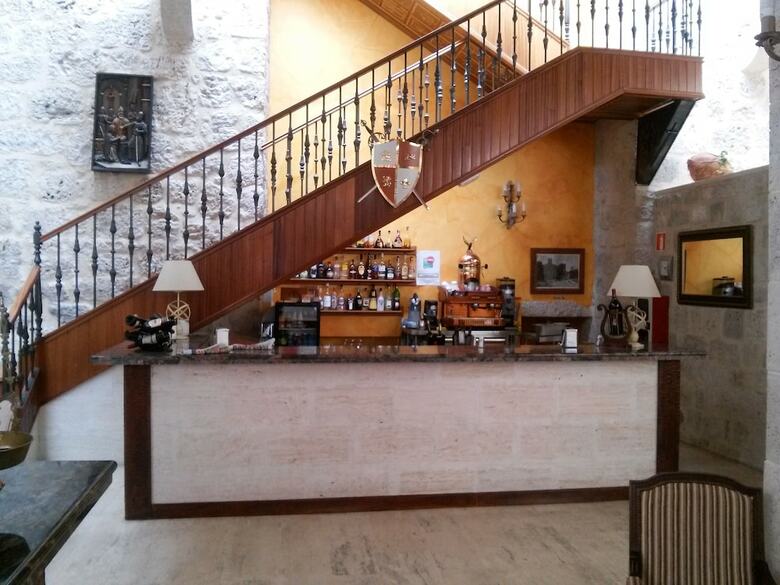 Hotel Se�orio De Olmillos