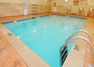 Hotel Comfort Suites East