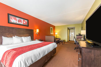 Hotel Comfort Suites East