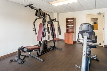 Hotel Comfort Suites East