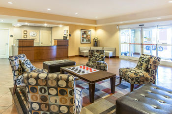 Hotel Comfort Suites East