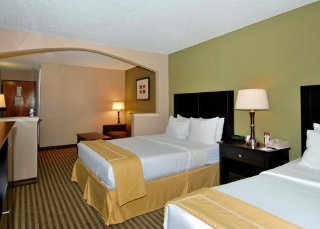 Hotel Comfort Suites Las Colinas Center