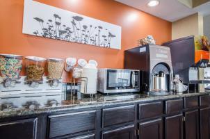 Hotel Sleep Inn & Suites Airport