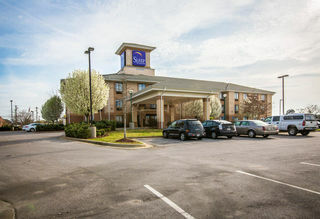 Hotel Sleep Inn & Suites East Chase