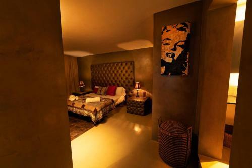 Ani Villa