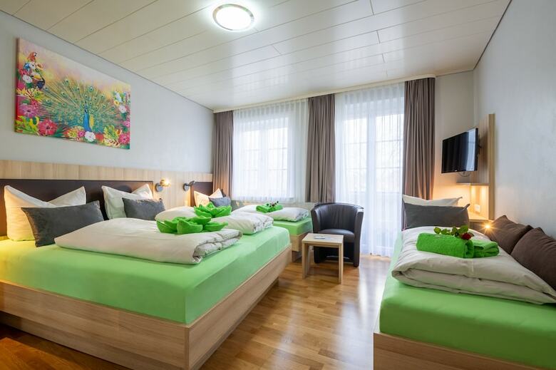 Hotel Seerose(.)
