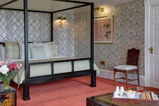 New House Country Hotel