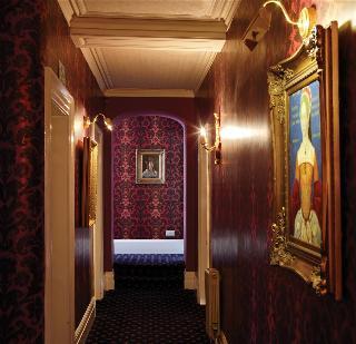 New House Country Hotel